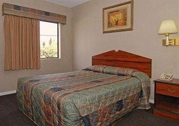 Rodeway Inn Culver City1