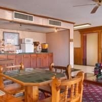 Super 8 Motel Downtown1