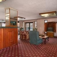 Super 8 Motel Downtown2