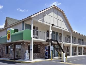 Super 8 Tampa U.S.F. Near Busch Gardens Downtown0