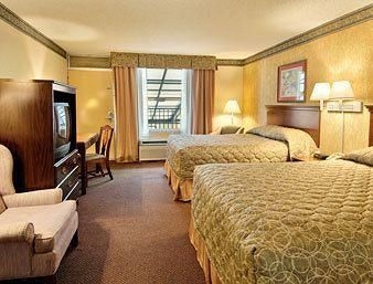 Ramada Inn and Suites Nashville at the stadium downtown4