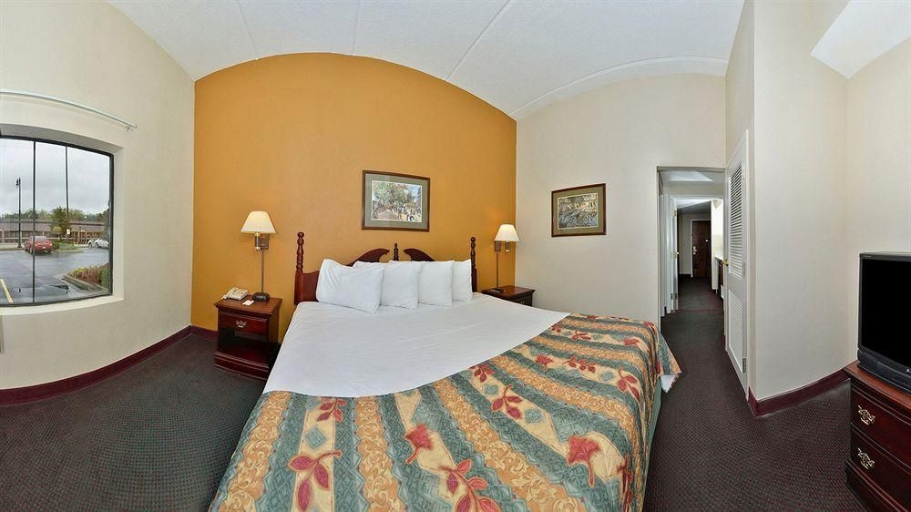 Baymont Inn And Suites Marietta4