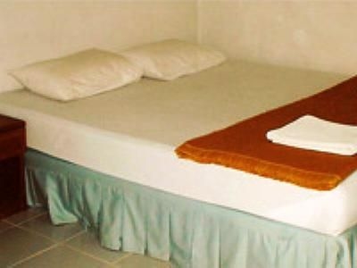 รุ่งอรุณ วิลล่า บีช รีสอร์ท (Rungaroon Villa Beach Resort)0