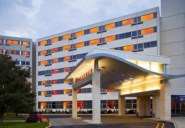 Renaissance Woodbridge Hotel