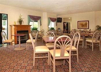 Sleep Inn & Suites Lakeside2