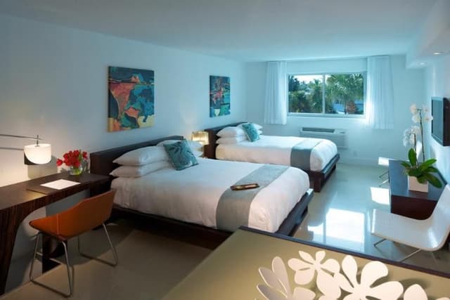 JUNIOR SUITE TWO QUEEN BEDS
