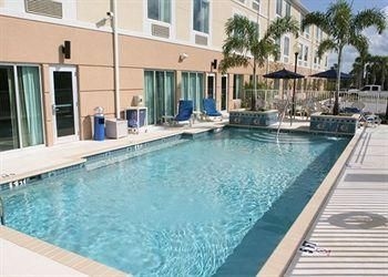 Sleep Inn & Suites1