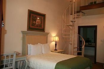 Prytania Park Hotel0