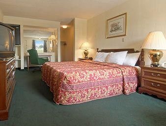 Days Inn Johnson City1