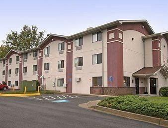 Super 8 College Park Wash Dc Area1