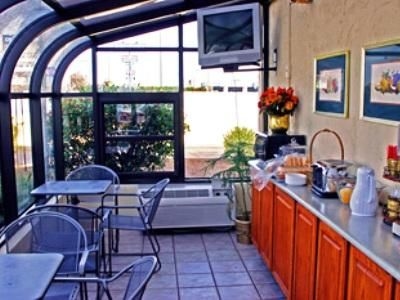 Best Western Villa Inn0