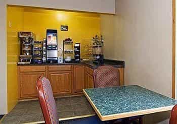 Rodeway Inn & Suites
