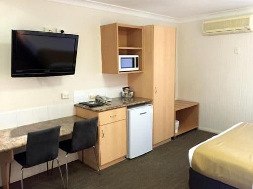 Standard Queen or Twin Room