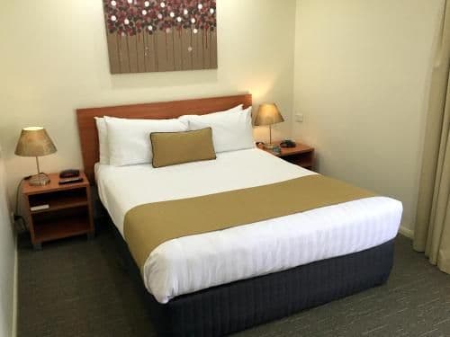 Executive Queen Room