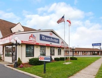 Travelodge by Wyndham Niagara Falls0