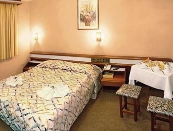 Condor Hotel4