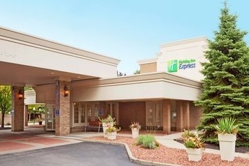 Holiday Inn Express Poughkeepsie By IHG0