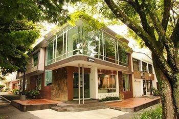 Casa Hotel Asturias Medellin1