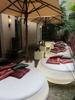 โรงแรมคอร์ติน่า โรงแรมคอร์ติน่า