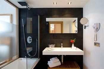 R2 Bahia Playa Hotel3
