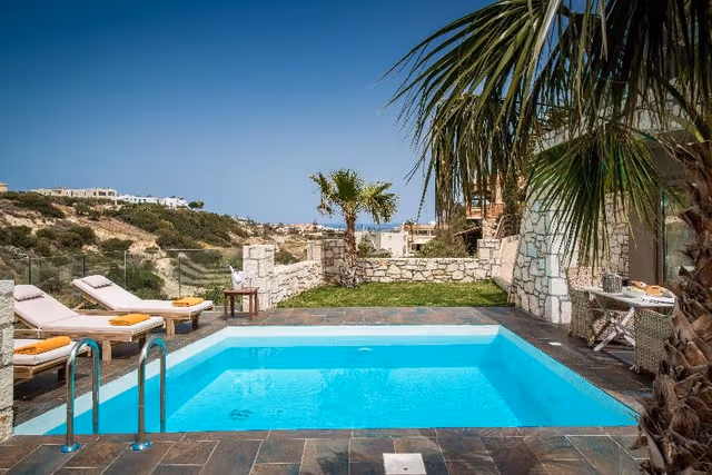 SUITE DELUXE WITH PRIVATE POOL