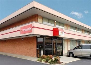 Econo Lodge4