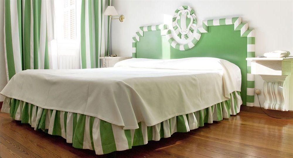 Lolli Palace4