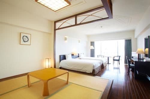 Standard Family Room - High Floor