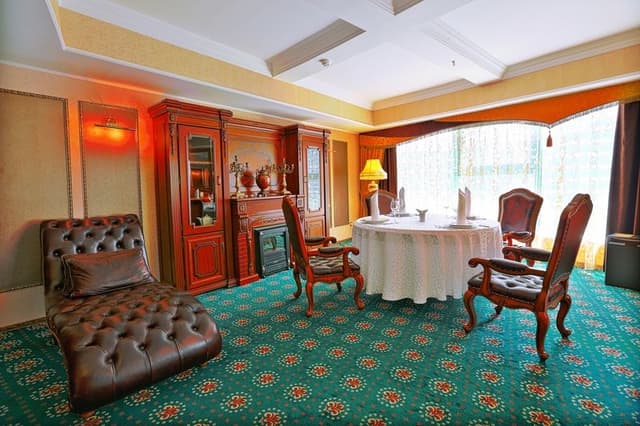 SUITE PREMIUM