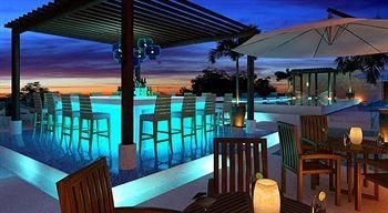 The Palm at Playa4
