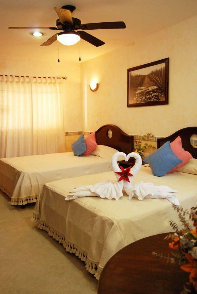 Playa Del Carmen Hotel0