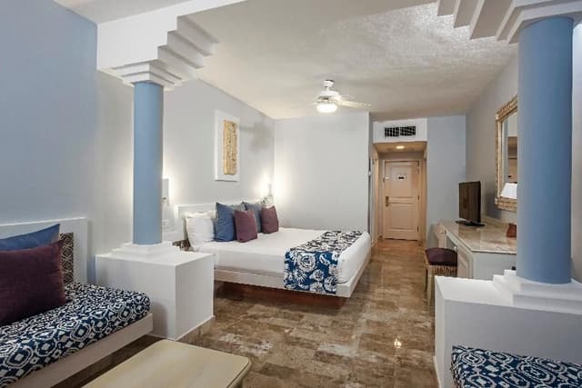 JUNIOR SUITE OCEAN FRONT