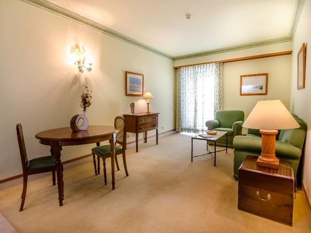 SUITE CAPACITY 3