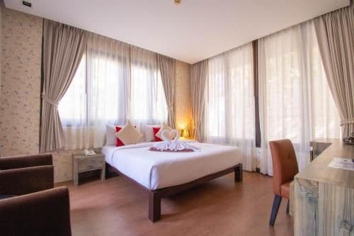 Suite - Cattleya