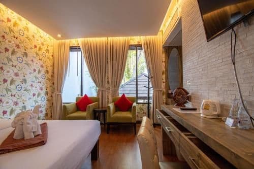 Suite - Cattleya