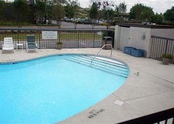 Quality Inn1