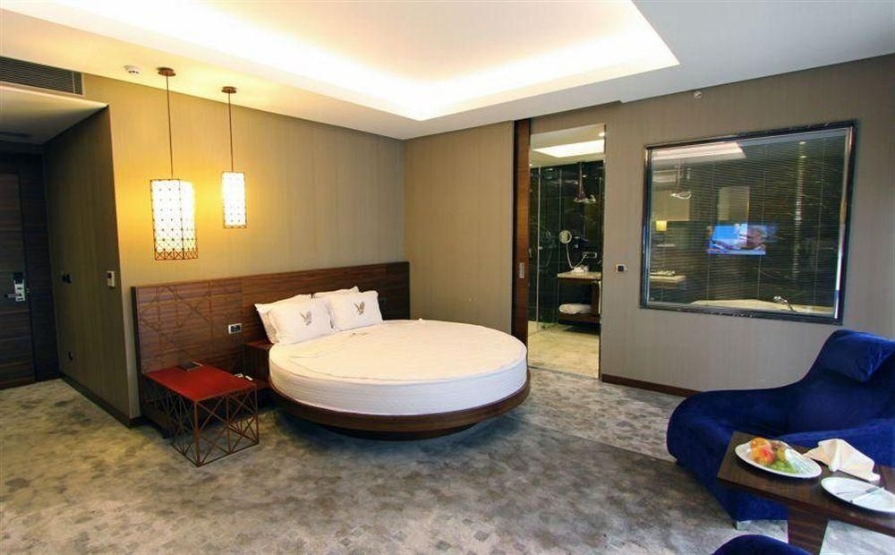 GOLD MAJESTY HOTEL4