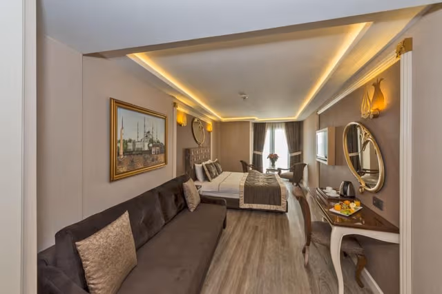 FAMILY ROOM STANDARD