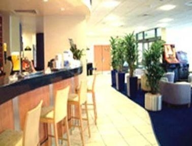 Days Hotel Derby4