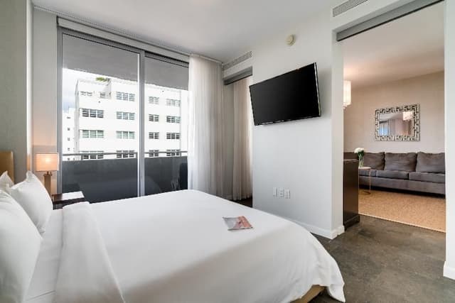 SUITE OCEAN VIEW ONE BEDROOM