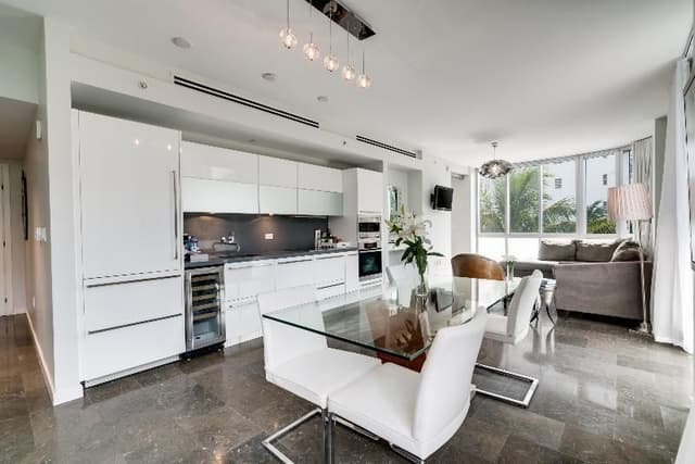SUITE ONE BEDROOM WITH TERRACE