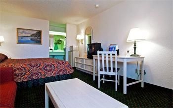 Best Western Navigation Inn1