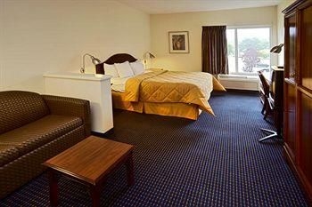 Nuevo Inn & Suites4