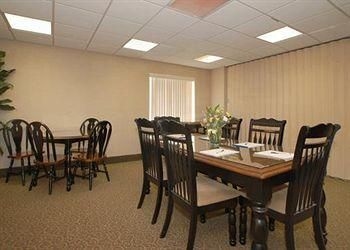 Comfort Inn & Suites Ponca City1