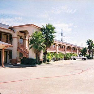 Oxford Inn And Suites - Nasa2