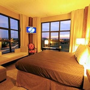 Proximity Hotel2