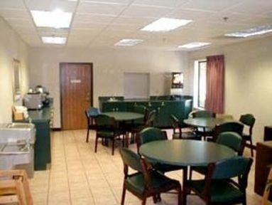 Comfort Inn3