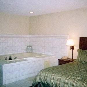 Village Inn Motel Des Moines3