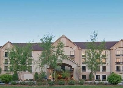Quality Inn & Suites Biltmore South2