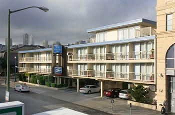 Wharf Inn2